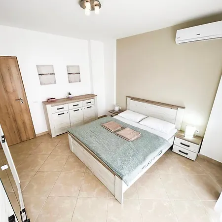 Blue Lagoon Living Apartman *